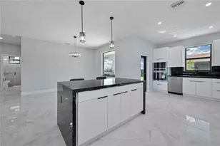 1313 NE 7th Ave, Cape Coral, FL 33909 - Photo 14