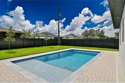 1313 NE 7th Avenue, Cape Coral, FL 33909 - Photo 4