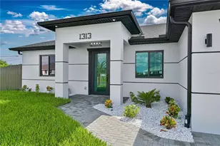 1313 NE 7th Ave, Cape Coral, FL 33909 - Photo 4