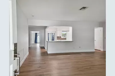 2111 Lanai Avenue, Belleair Bluffs, FL 33770 - Photo 2