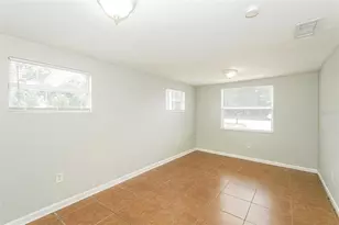 10301 N 17th St, Tampa, FL 33612 - Photo 10