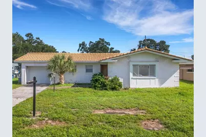 1497 62nd Place S, Saint Petersburg, FL 33705 - Photo 2
