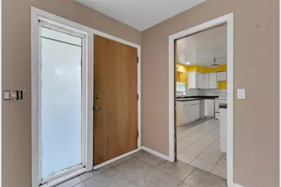 1497 62nd Place S, Saint Petersburg, FL 33705 - Photo 4