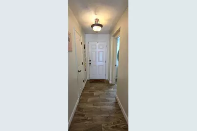 4555 Limerick Drive, Tampa, FL 33610 - Photo 6