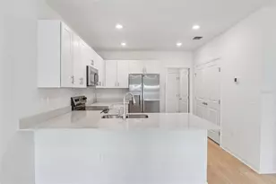 13721 Squall Ln, Hudson, FL 34669 - Photo 2
