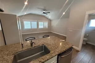 12217 1/2 Sunshine Ln, Treasure Island, FL 33706 - Photo 12