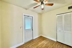 865 Trotter Rd, Largo, FL 33770 - Photo 10