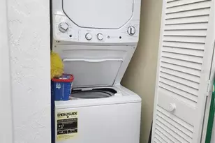 [Address not provided], Tarpon Springs, FL 34689 - Photo 12