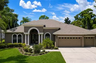 20622 Broadwater Dr, Land O Lakes, FL 34638 - Photo 2