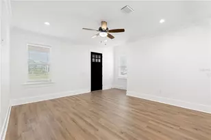 3923 W Gray St, Tampa, FL 33609 - Photo 12