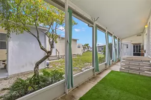 357 Mount Saxon Ave NE, Saint Petersburg, FL 33702 - Photo 18