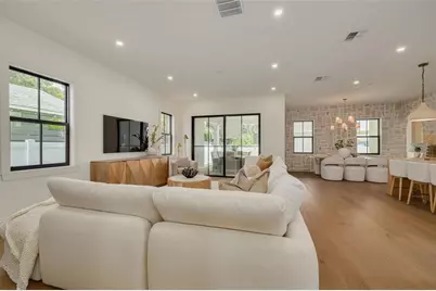 1037 26th Avenue N, Saint Petersburg, FL 33704 - Photo 10