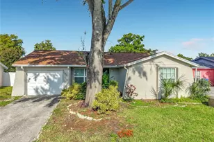 7606 Woodland Oaks Ct, Tampa, FL 33615 - Photo 2