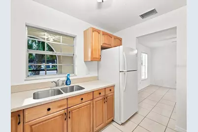 9812 85th Way, Seminole, FL 33777 - Photo 8