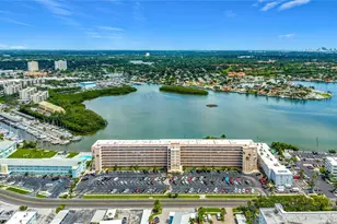 1847 Shore Dr S, South Pasadena, FL 33707 - Photo 2