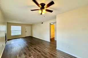 3948 Tumble Wood Trl, Tampa, FL 33613 - Photo 8