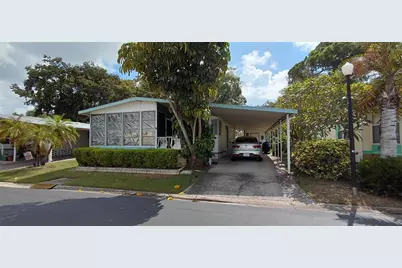 7777 46th Avenue N #13, Saint Petersburg, FL 33709 - Photo 1