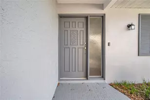 1995 Meadow Dr, Clearwater, FL 33763 - Photo 2