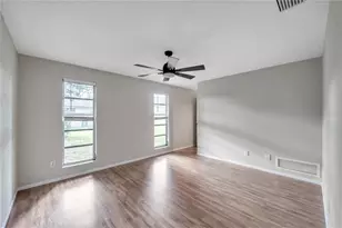 1995 Meadow Dr, Clearwater, FL 33763 - Photo 22