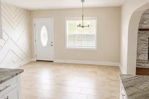 4405 W Wallcraft Ave, Tampa, FL 33611 - Photo 2