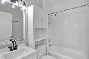 2117 W Dekle Ave, Tampa, FL 33606 - Photo 20