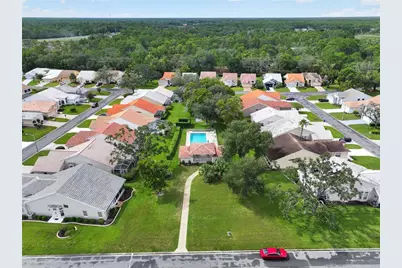 9387 French Quarters Circle, Weeki Wachee, FL 34613 - Photo 46