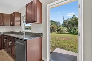 5008 S Obispo Cir, Labelle, FL 33935 - Photo 14