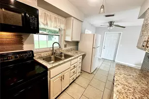 8225 Pin Oak Ave, Port Richey, FL 34668 - Photo 10