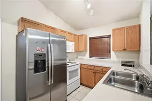 5246 Mango Fruit St, Seffner, FL 33584 - Photo 14