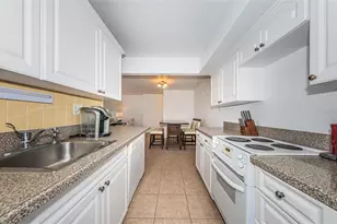 10355 Paradise Blvd, Treasure Island, FL 33706 - Photo 18