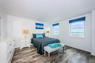 10355 Paradise Blvd, Treasure Island, FL 33706 - Photo 22