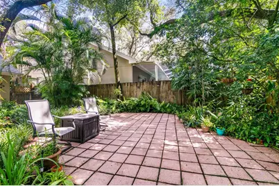 13133 Greengage Lane, Tampa, FL 33612 - Photo 40