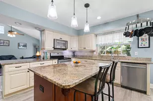 13133 Greengage Ln, Tampa, FL 33612 - Photo 18