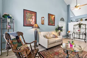 13133 Greengage Ln, Tampa, FL 33612 - Photo 8