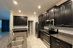 10049 Victory Gallop Loop, Ruskin, FL 33573 - Photo 2