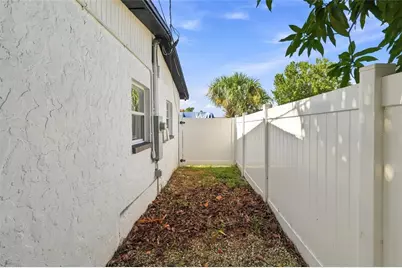 7805 Winston Lane, Tampa, FL 33615 - Photo 22