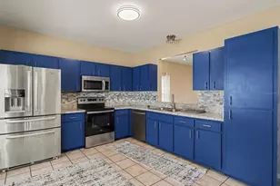 3715 E 31st St, Bradenton, FL 34208 - Photo 4