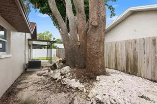 12620 115th St, Largo, FL 33778 - Photo 38