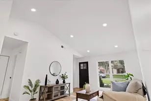 1634 Crossridge Dr, Brandon, FL 33510 - Photo 12