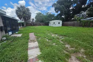 916 E 123rd Ave, Tampa, FL 33612 - Photo 10