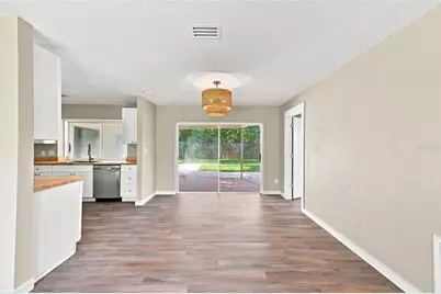 6622 Glencoe Drive, Temple Terrace, FL 33617 - Photo 8