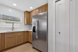 7037 69th St N, Pinellas Park, FL 33781 - Photo 10