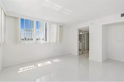 450 Treasure Island Causeway #106, Treasure Island, FL 33706 - Photo 18