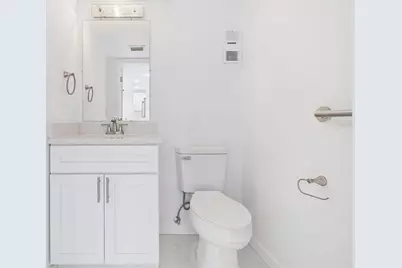 450 Treasure Island Causeway #106, Treasure Island, FL 33706 - Photo 16