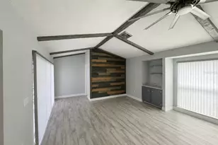 1009 Indian Hills Ct, Venice, FL 34293 - Photo 14