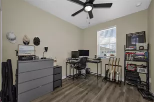 26399 Limestone Spgs Wy, Wesley Chapel, FL 33544 - Photo 34