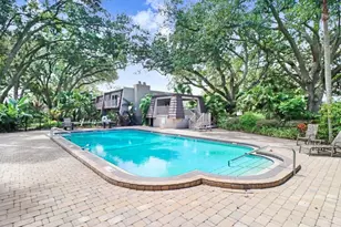 3712 Carrollbrook Rd, Tampa, FL 33618 - Photo 2