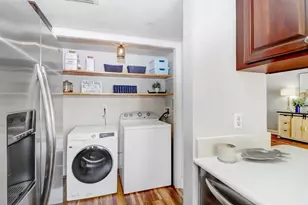 3712 Carrollbrook Rd, Tampa, FL 33618 - Photo 12