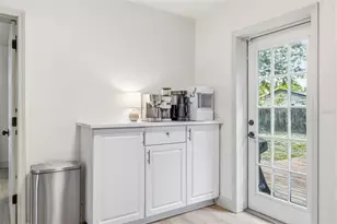 3913 W Wallace Ave, Tampa, FL 33611 - Photo 12