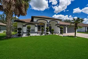 3926 Northridge Dr, Valrico, FL 33596 - Photo 2